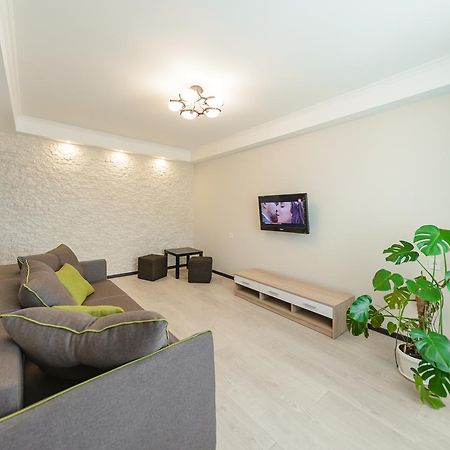 Artal Apartment On Iordanskaya 22 Kyjev Exteriér fotografie
