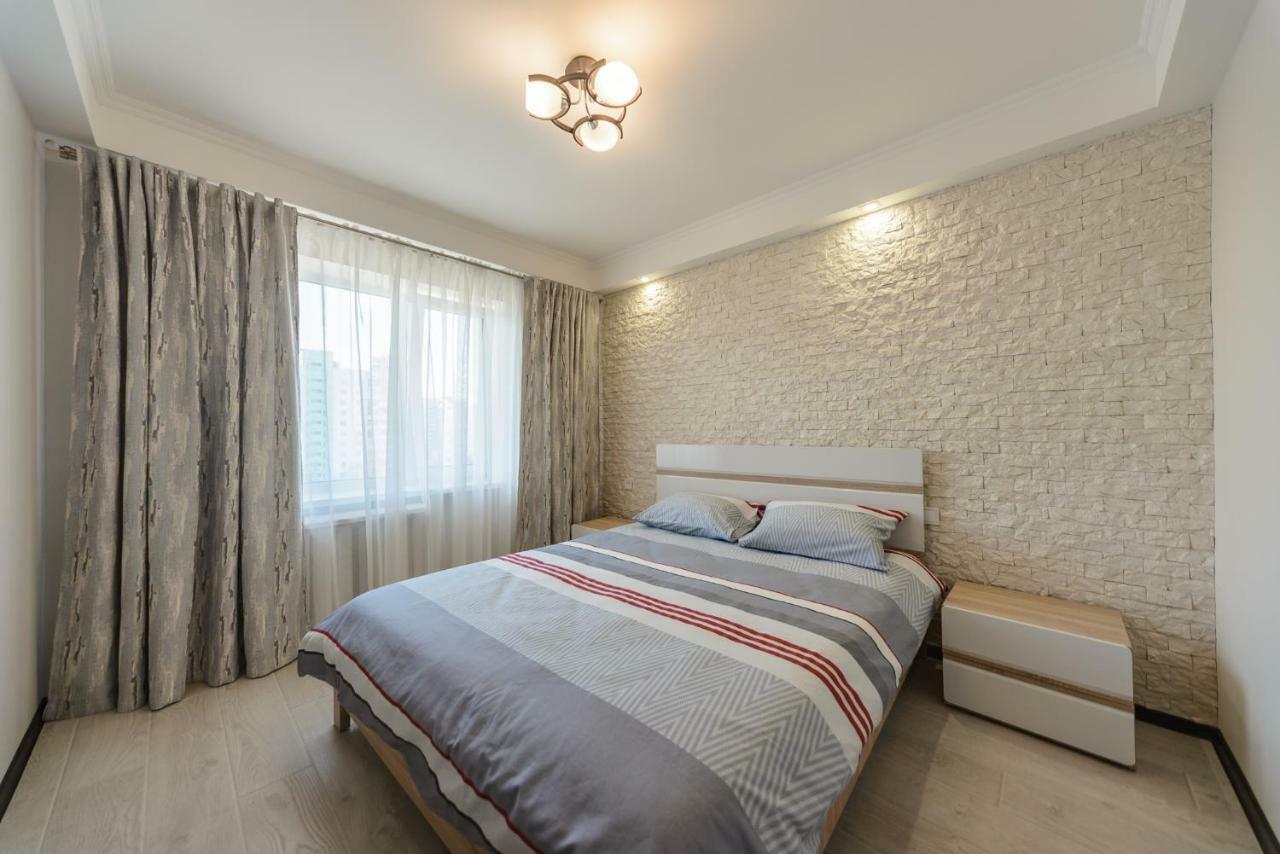 Artal Apartment On Iordanskaya 22 Kyjev Exteriér fotografie